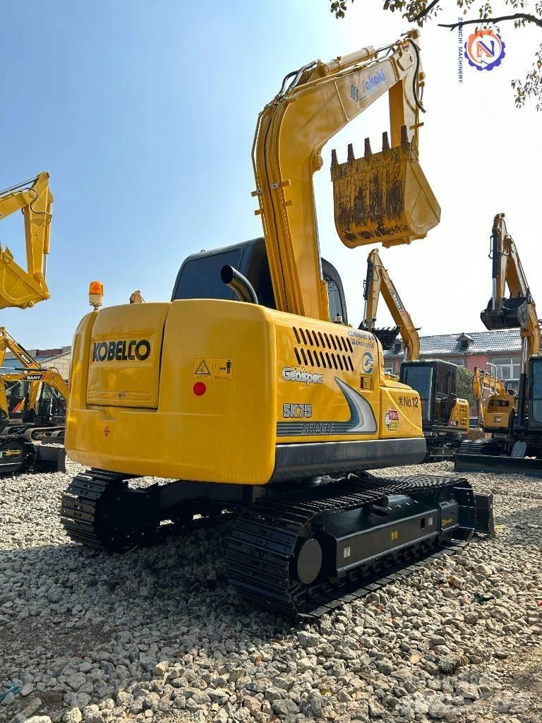 Kobelco SK 75 Midi bagri 7t – 12t