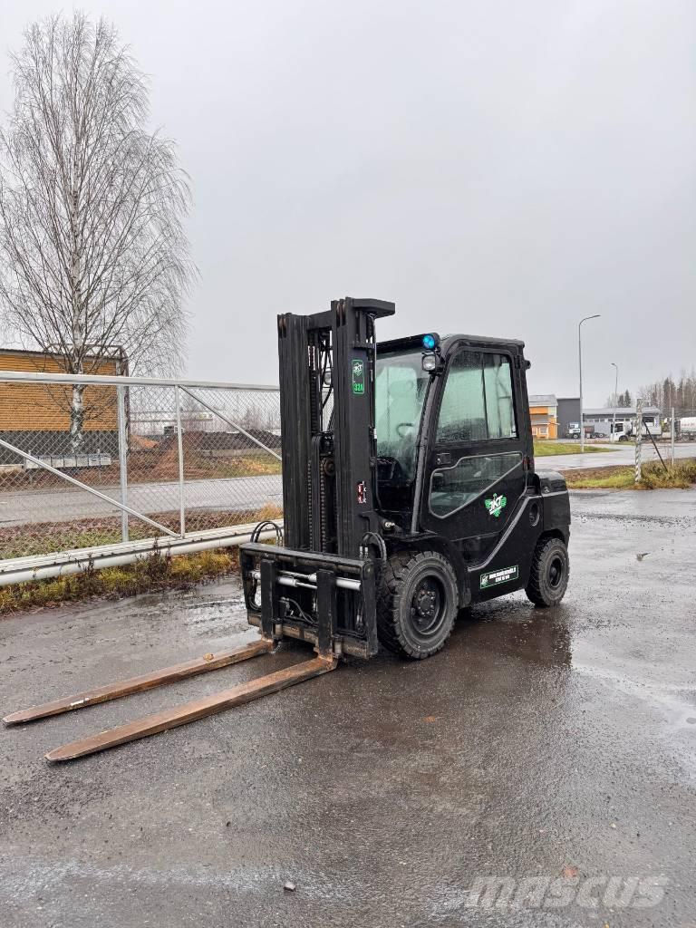 Toyota 02-8 FDF 30 Dizelski viličarji