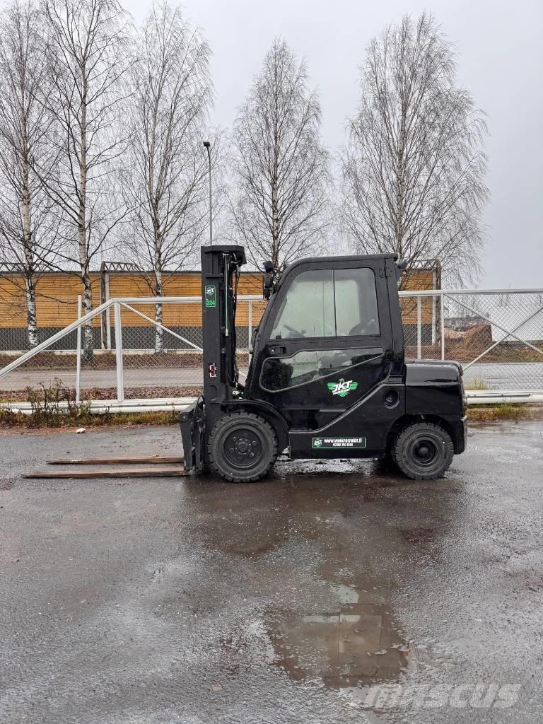 Toyota 02-8 FDF 30 Dizelski viličarji