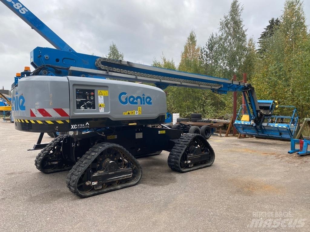 Genie S 65 xc TRAX Zglobne dvižne ploščadi