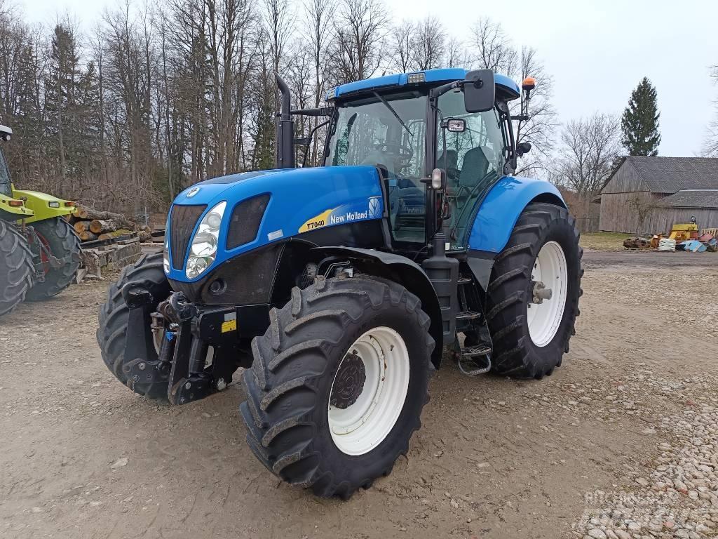 New Holland T7040 Traktorji