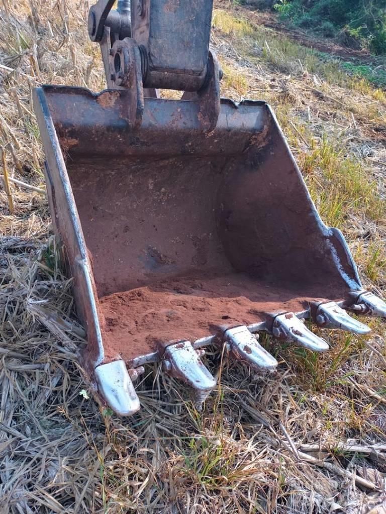 Volvo EC 200 D Bagri goseničarji
