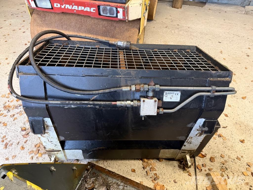 Vila Hiekoitin Priključki za kompaktni traktor