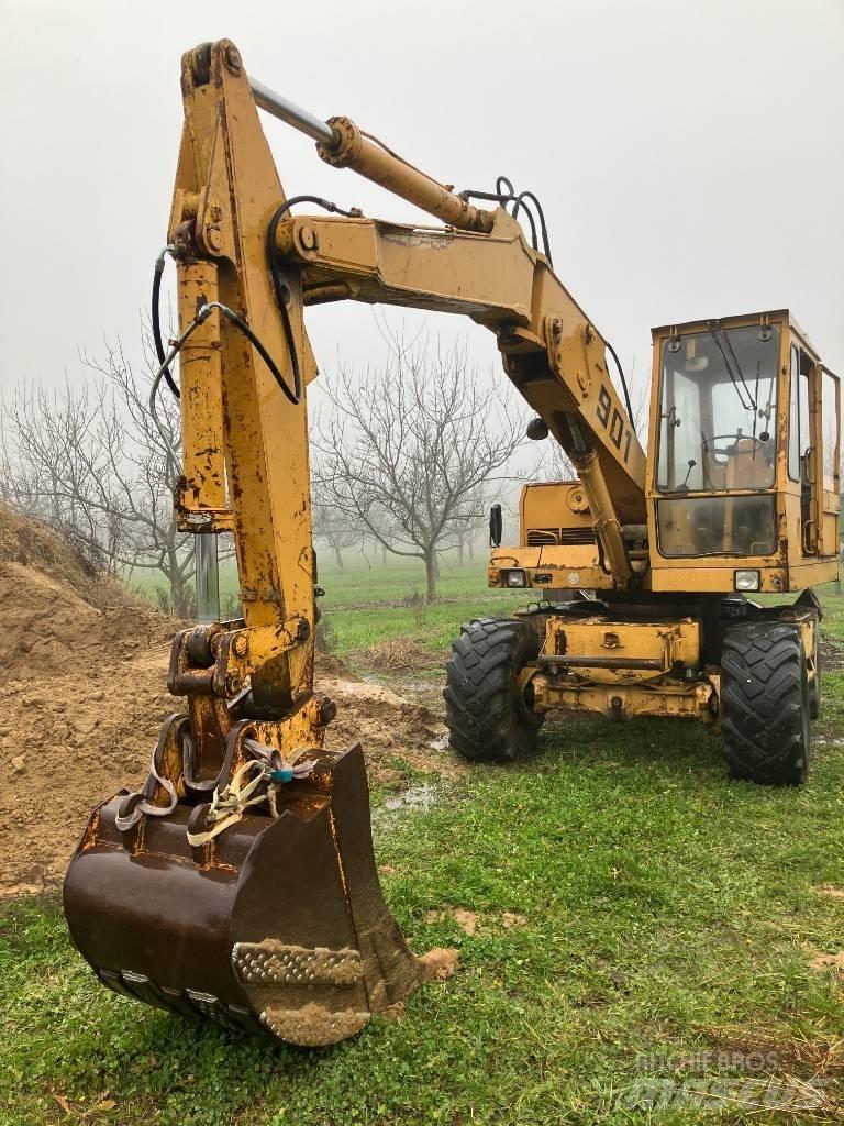 Liebherr A 901 C Bagri na kolesih