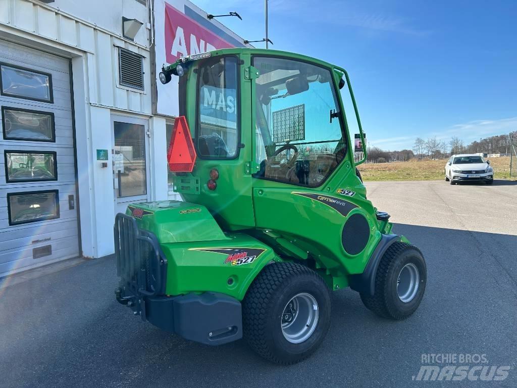 Avant E 527 Med  hytt Skid steer mini nakladalci