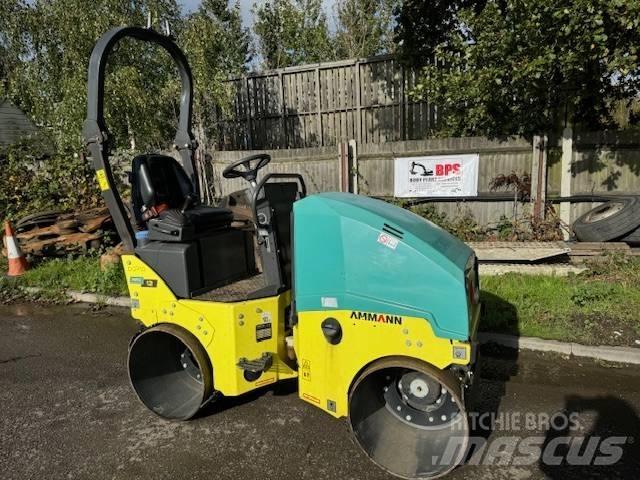 Ammann ARX 12 Dvojni valjarji