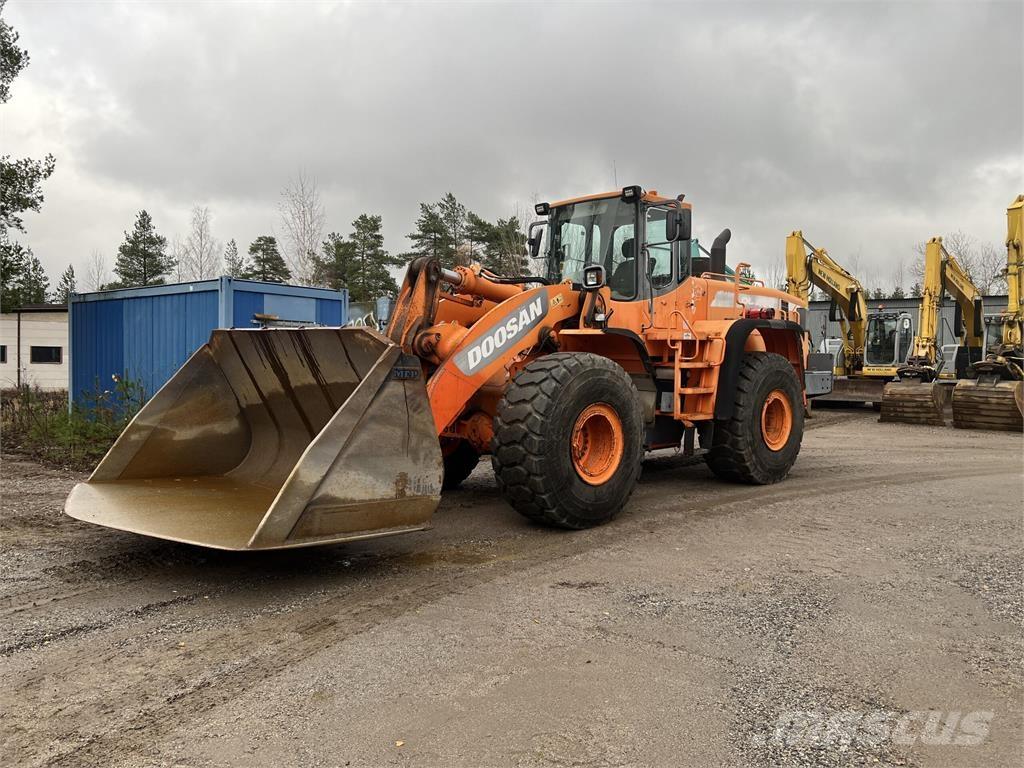 Doosan DL450 Kolesni nakladalci