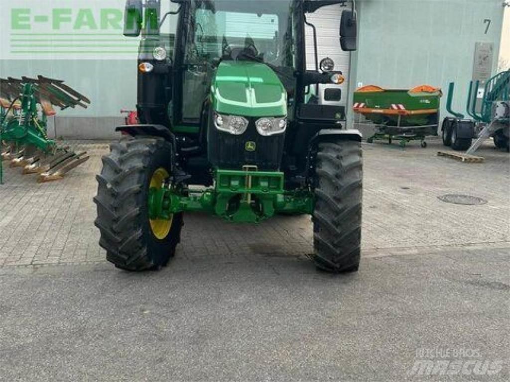 John Deere 6090m Traktorji