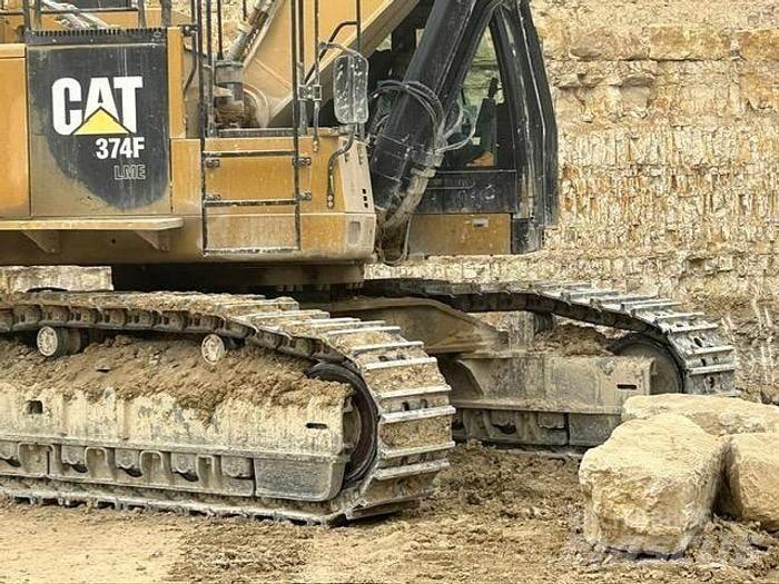 CAT 374 LME Posebni bagri
