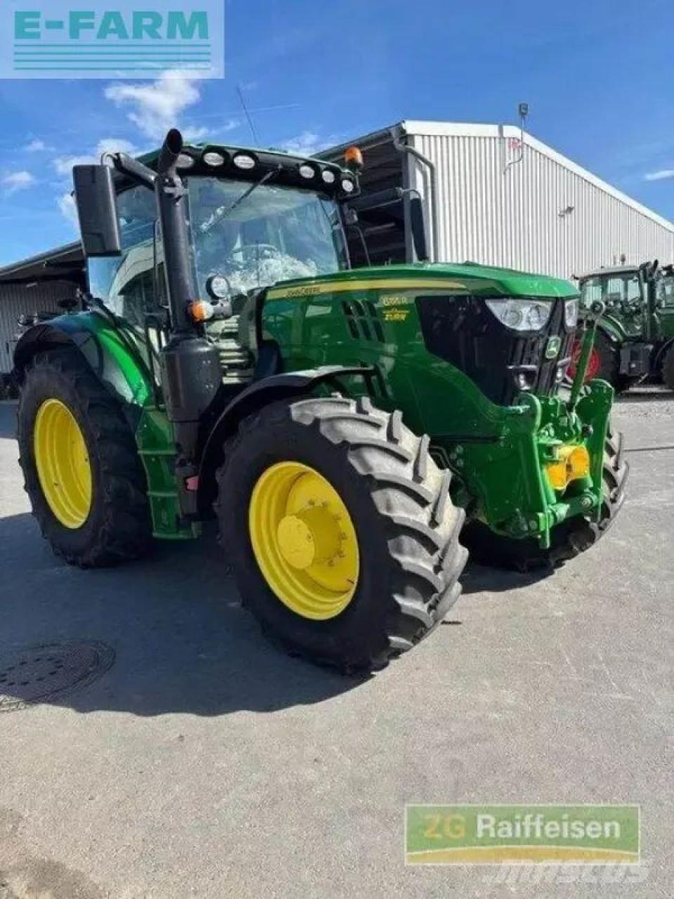 John Deere 6155 r Traktorji