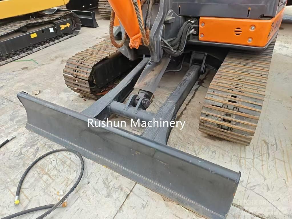 Hitachi ZX65 Bagri goseničarji