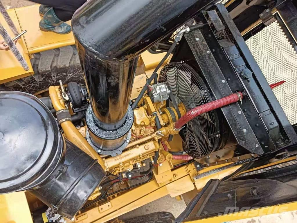 CAT 966 H Kolesni nakladalci