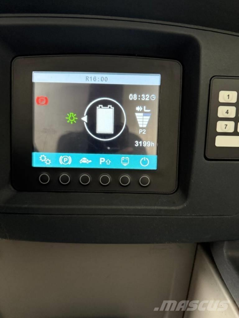  Reachtruck ETM214 Električni viličarji