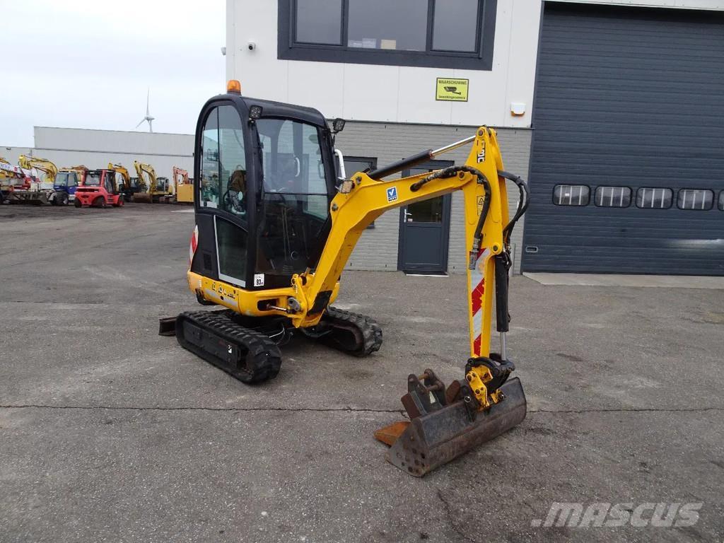 JCB 8018 Mini bagri <7t