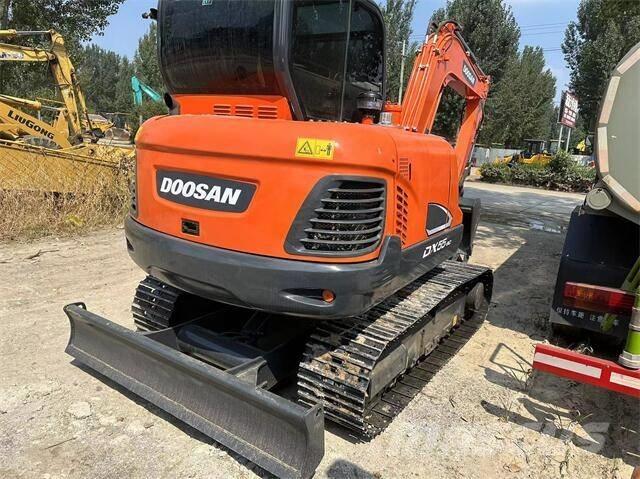 Doosan DX55 Mini bagri <7t
