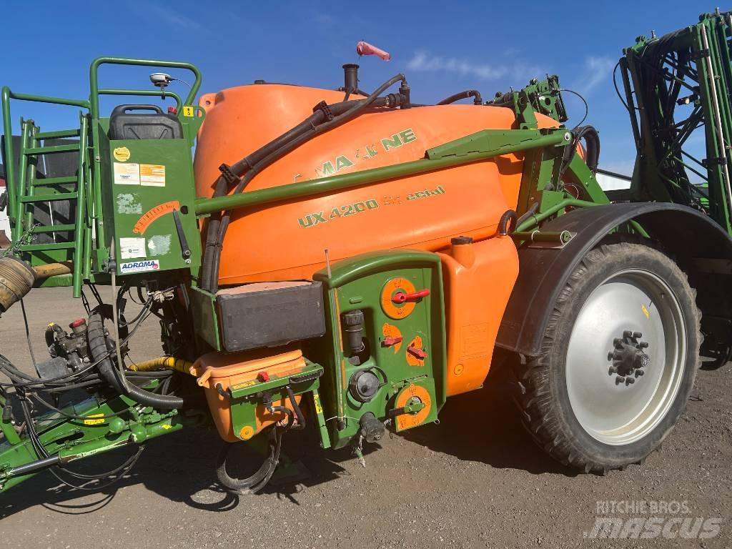 Amazone UX 4200 Vlečne škropilnice