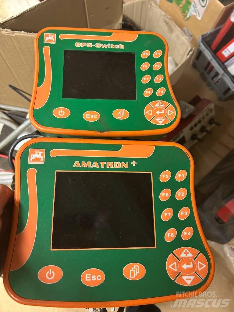 Amazone UX 4200 Vlečne škropilnice
