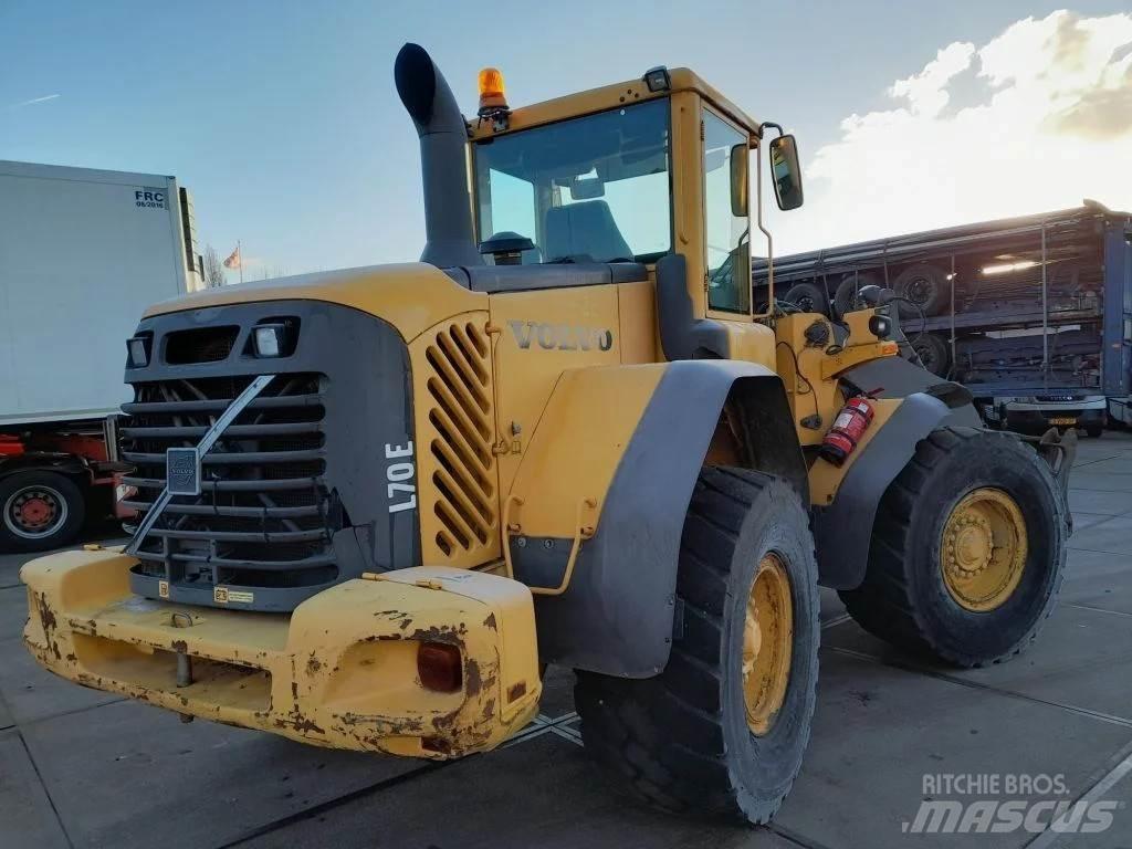Volvo L70E Kolesni nakladalci