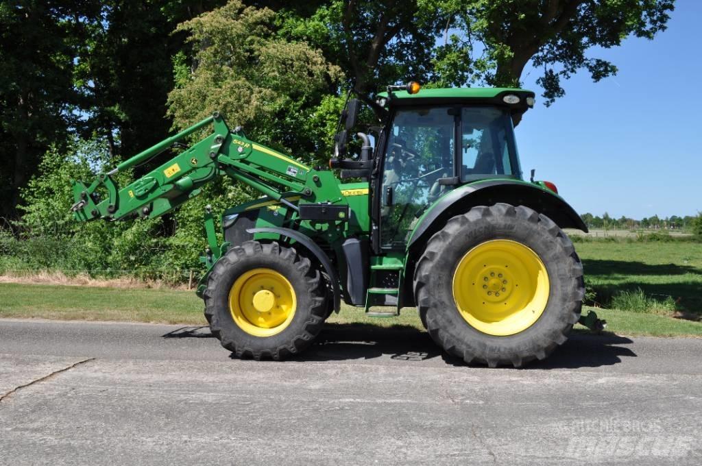 John Deere 5125R Traktorji