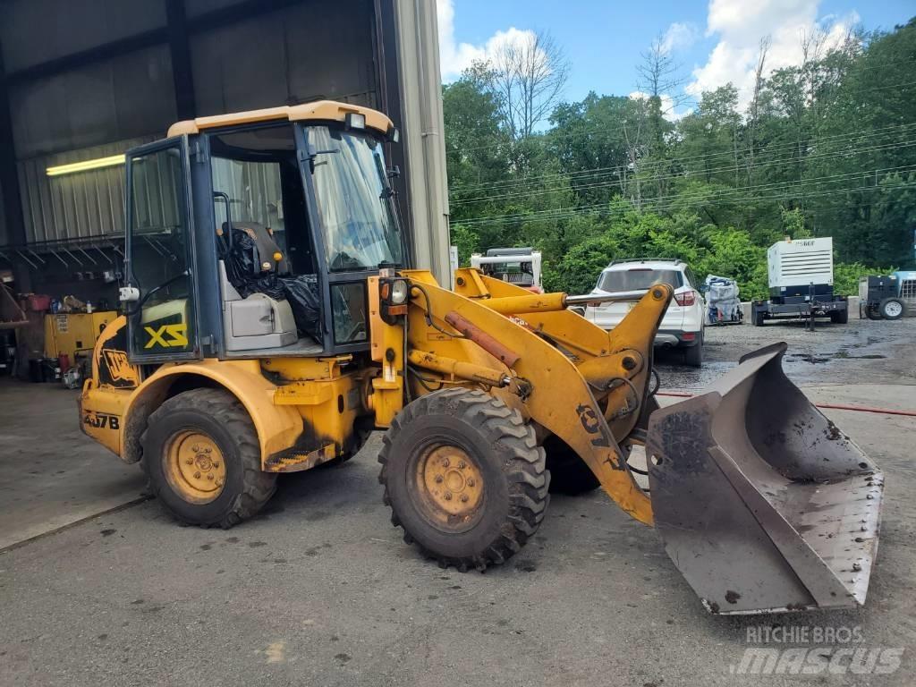 JCB 407 B Kolesni nakladalci