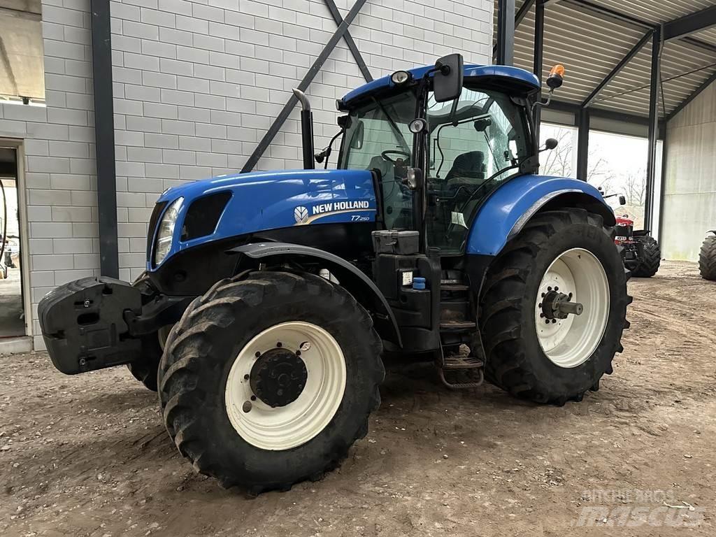 New Holland T7.250 Traktorji