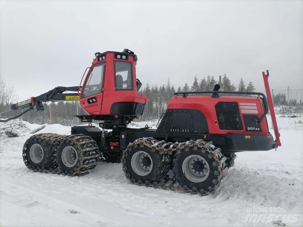 Komatsu 901XC Harvesterji