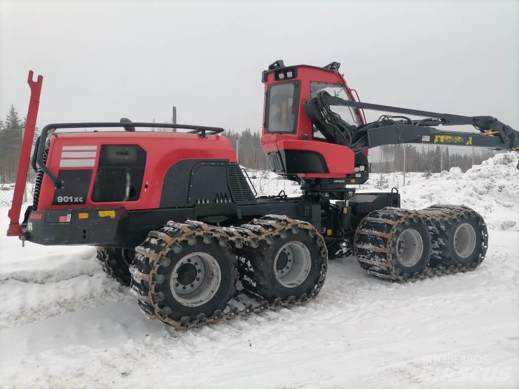 Komatsu 901XC Harvesterji