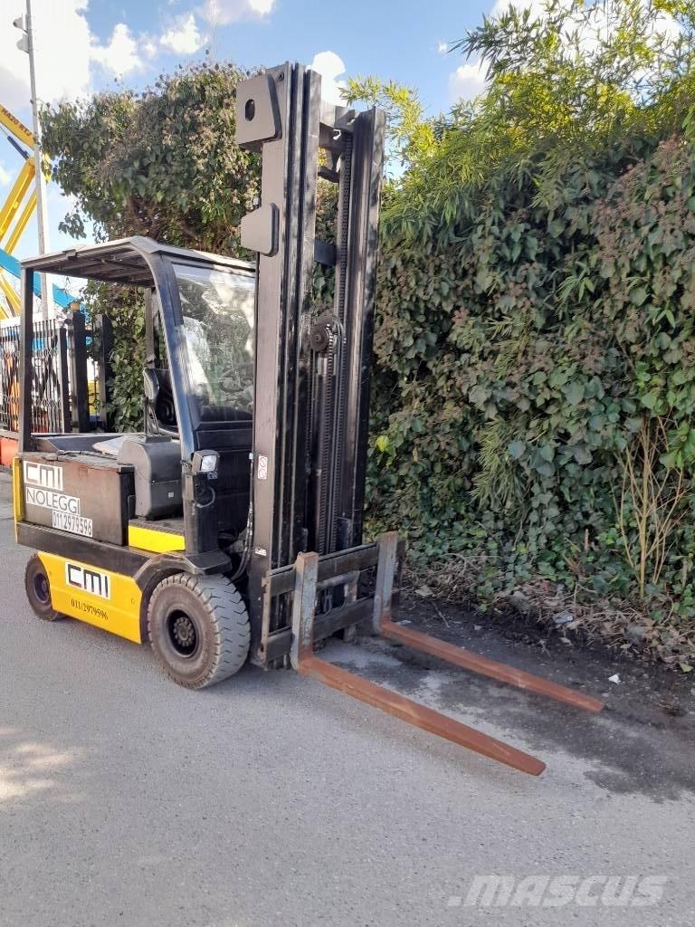 OM E 25 C Električni viličarji