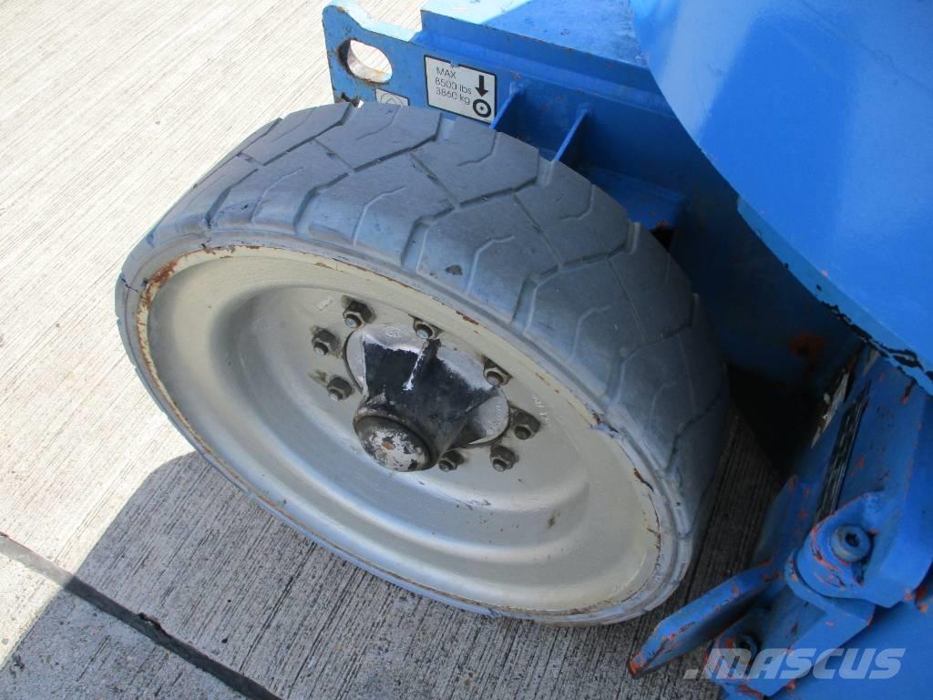 JLG E300AJP (180) Zglobne samohodne dvižne ploščadi