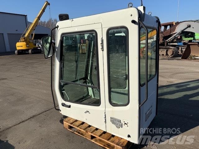 Liebherr SERIA B CAB Kabine in notranjost