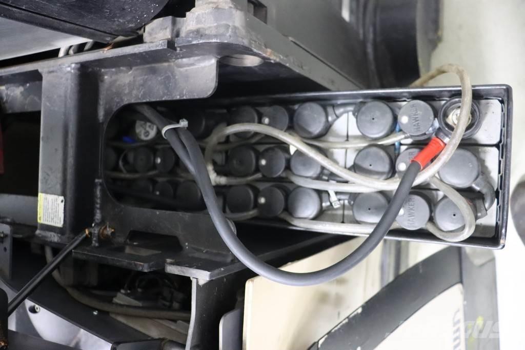 Crown SHR5520-1.13 Ročni električni viličar