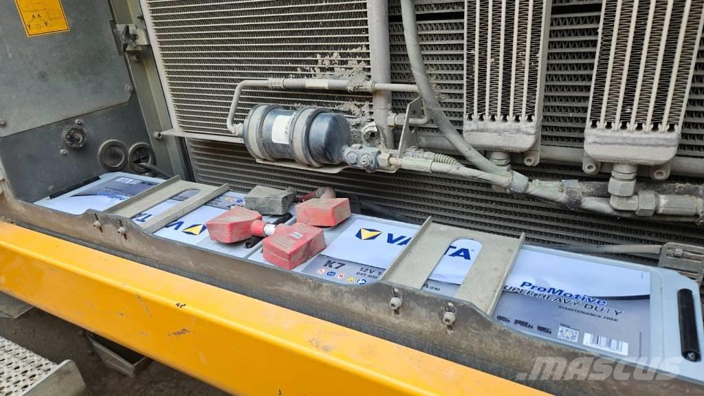 Liebherr LH 30 M Bagri za prekladanje primarnih/sekundarnih surovin
