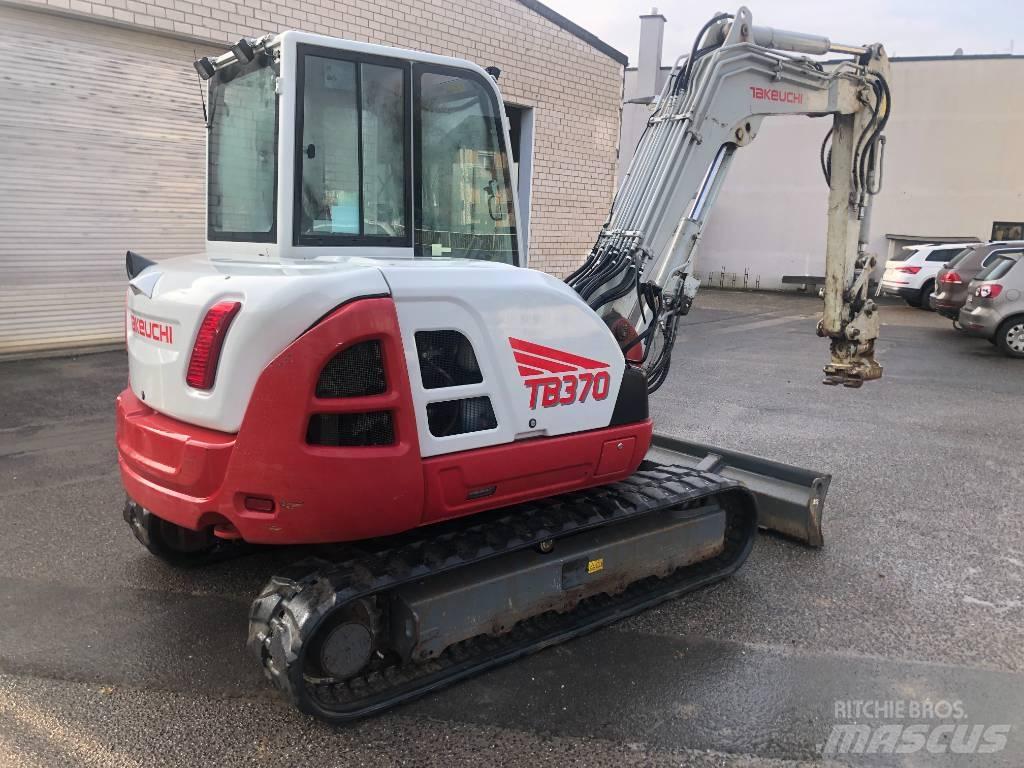 Takeuchi TB 370 Midi bagri 7t – 12t
