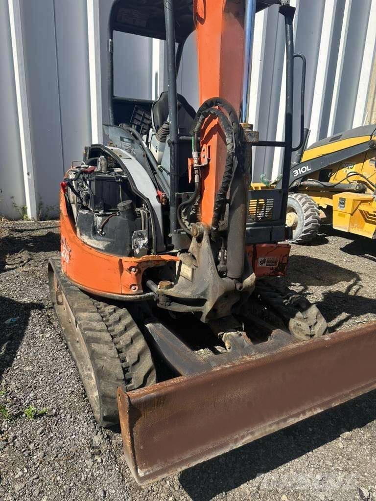 Hitachi ZX 27 U Mini bagri <7t