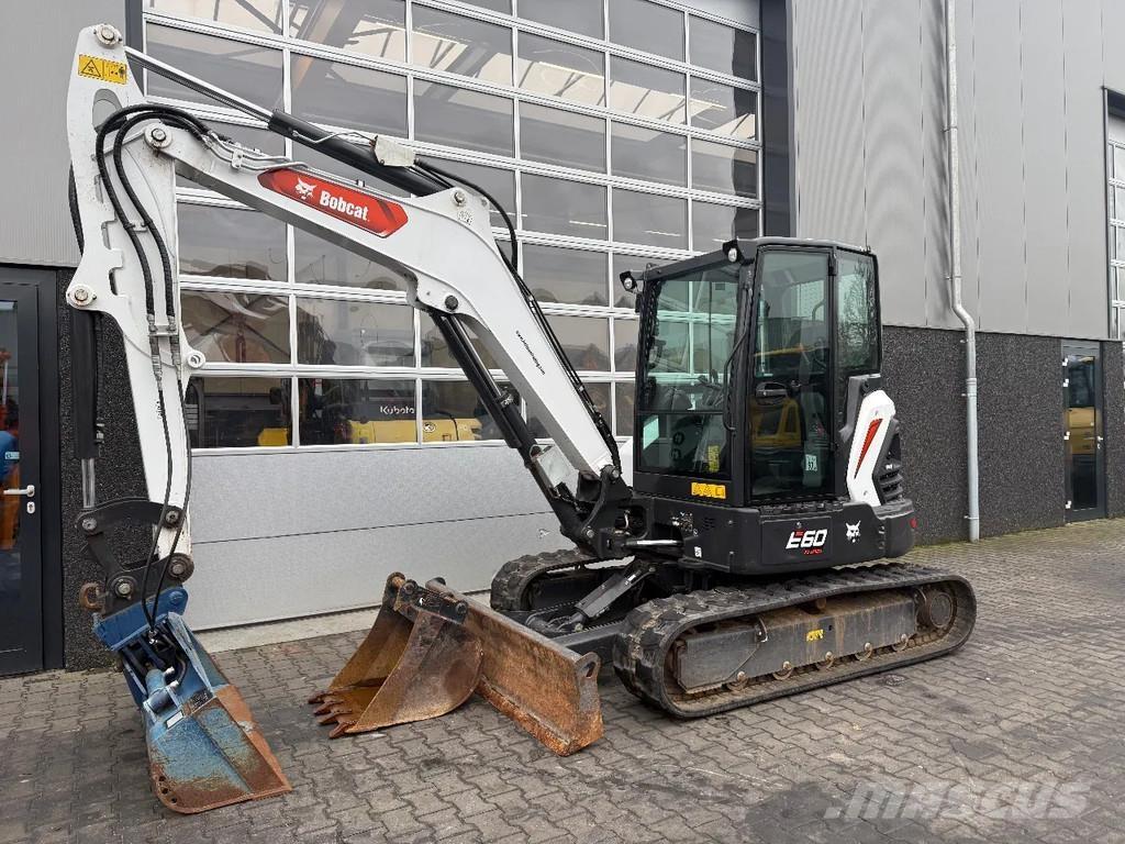 Bobcat E60 Mini bagri <7t