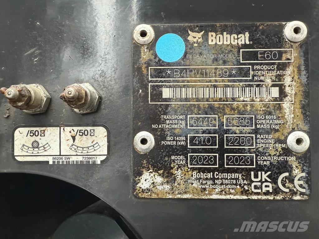 Bobcat E60 Mini bagri <7t