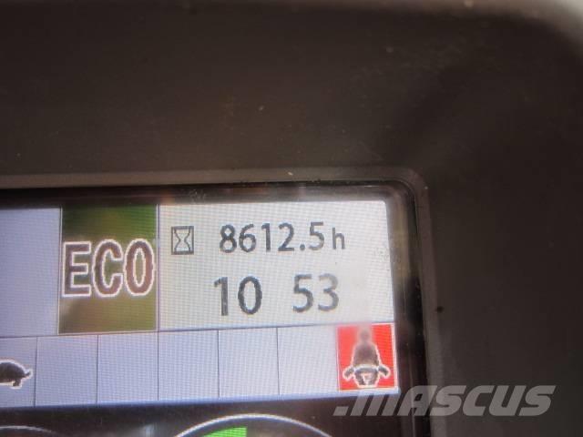 Hitachi ZX 135 Bagri goseničarji