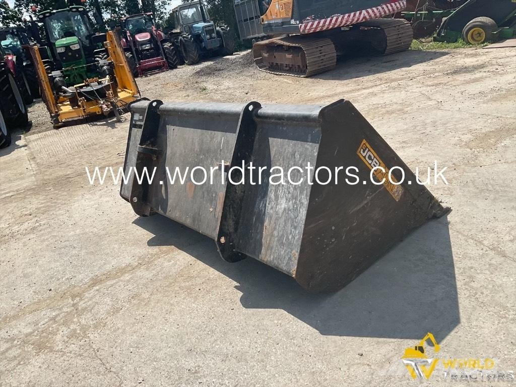 JCB Agri Bucket Ne cestni demperji