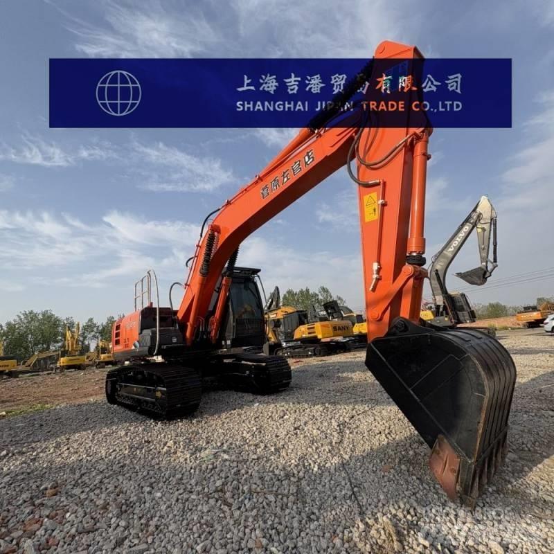 Hitachi ZX 200 Bagri goseničarji