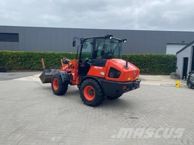 Kubota R 070 Kolesni nakladalci