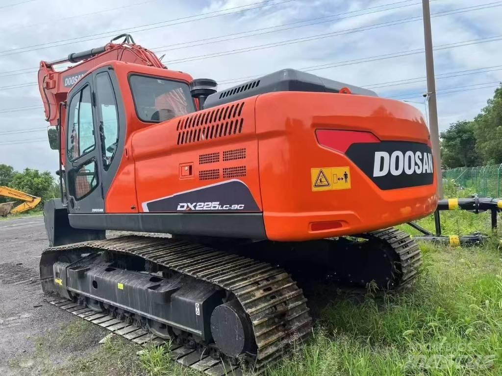 Doosan DX 225LC-9C Bagri goseničarji