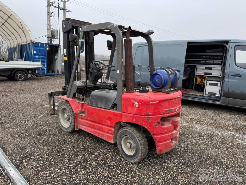 Manitou CG 30 P Plinski viličarji