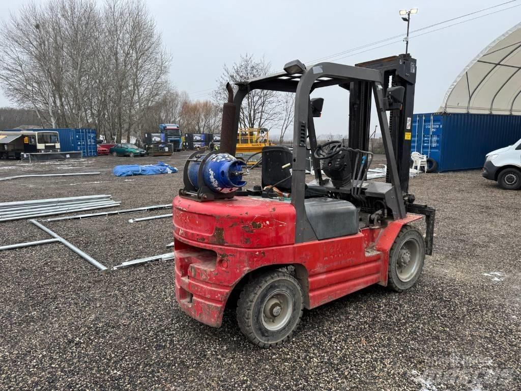 Manitou CG 30 P Plinski viličarji