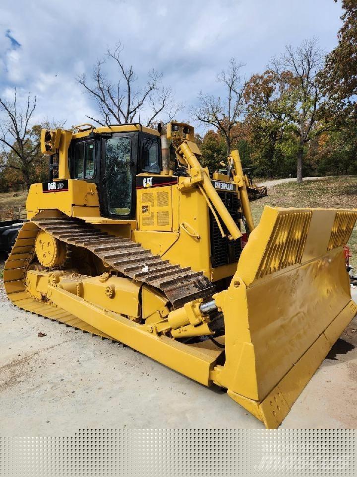 CAT D 6 R Buldožerji goseničarji