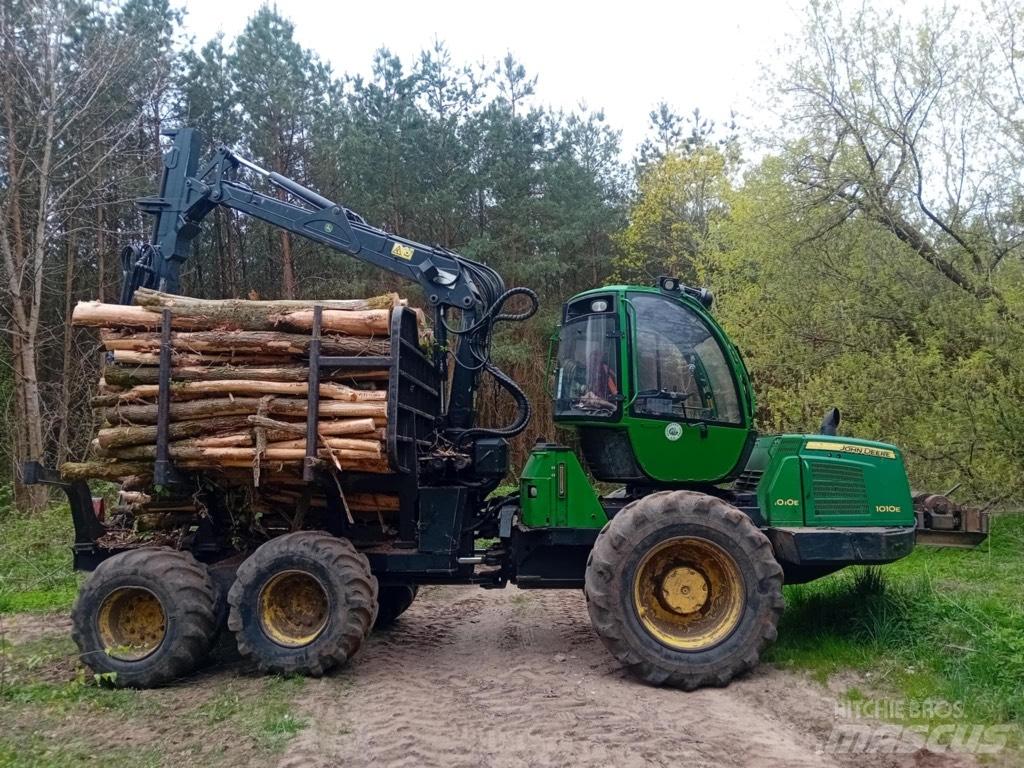 John Deere 1010 E Forwarderji