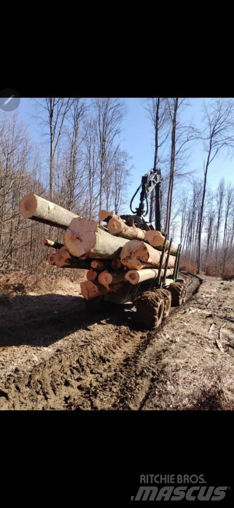 John Deere 1110 Forwarderji
