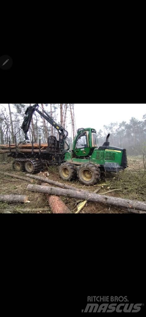 John Deere 1110 Forwarderji
