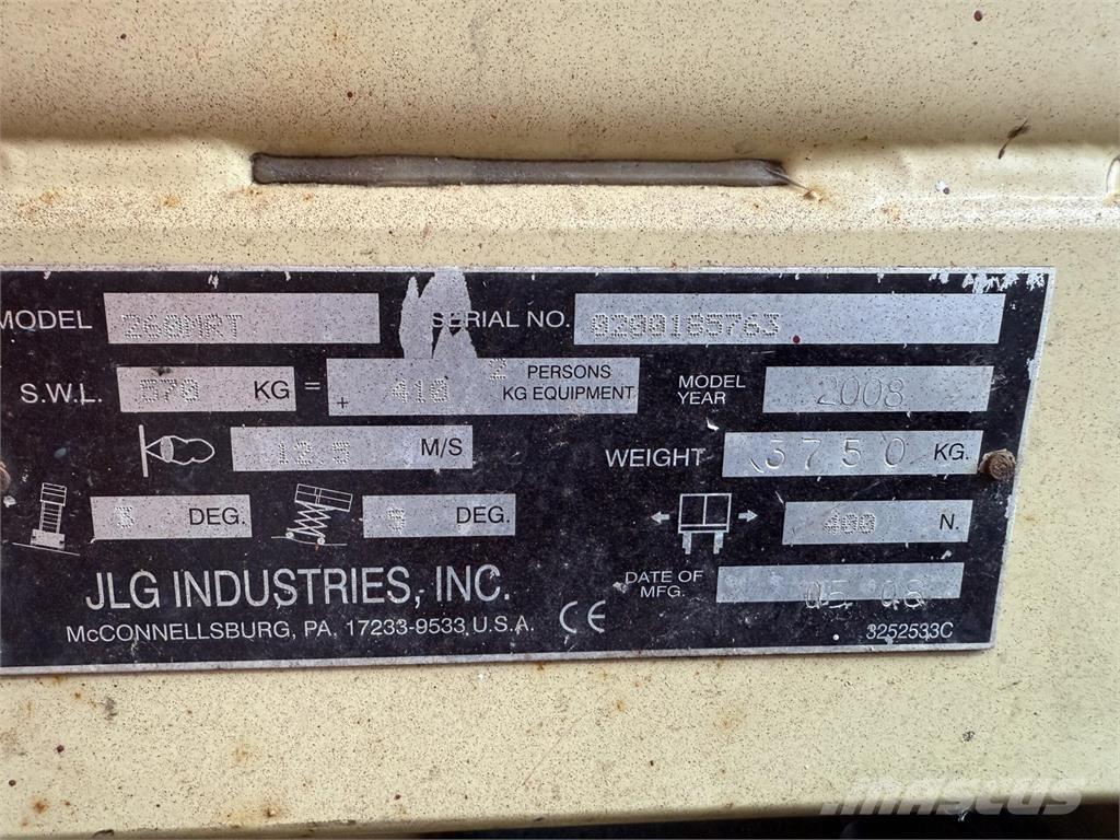 JLG 260 MRT Škarjaste dvižne ploščadi