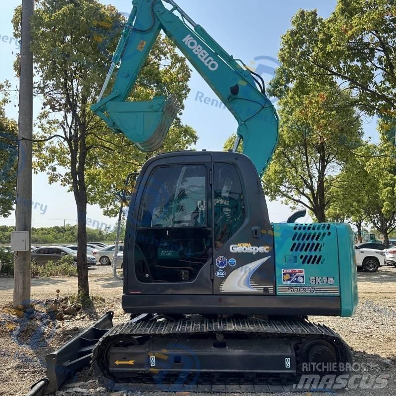 Kobelco SK75 Bagri goseničarji