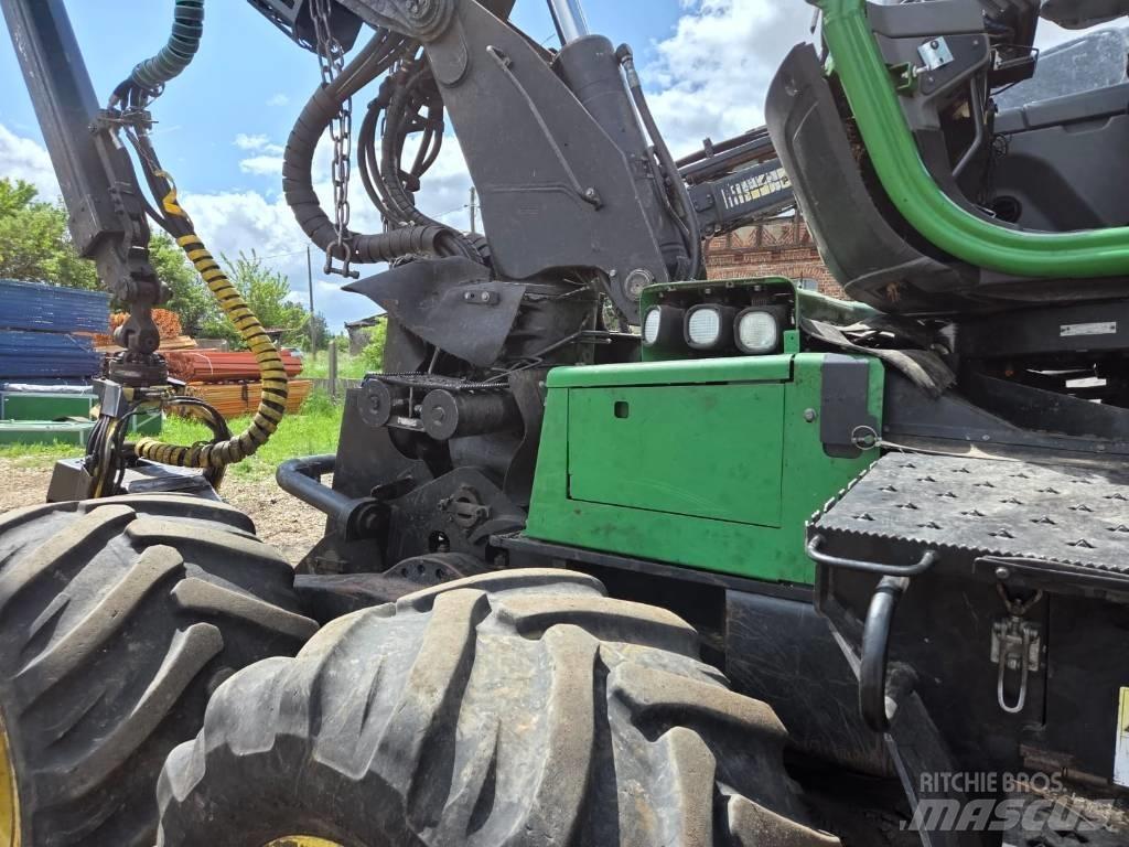 John Deere 1170 E Harvesterji